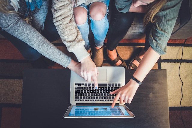 Choosing the Perfect Domain Name for Your Niche Site